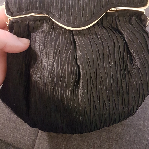 Black Clutch - Picture 3 of 3